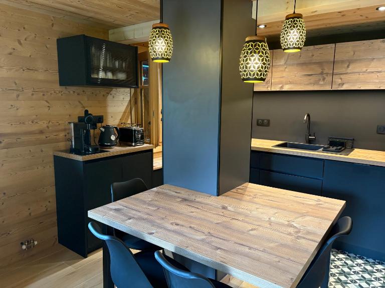 Chalet Saint François, appartement privatif pour 4 personnes à Montriond, entre Lac & Ski ! - B&B Montriond