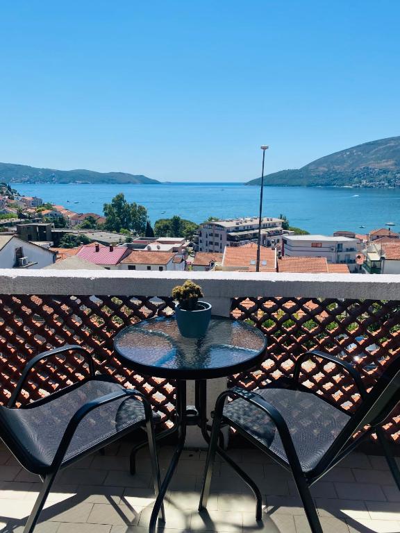 Apartman Igalo Stana - B&B Igalo