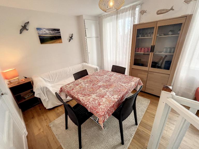 Duplex Atypique avec Terrasse à 400m de la Plage et du Centre - FR-1-361-333 - B&B Granville