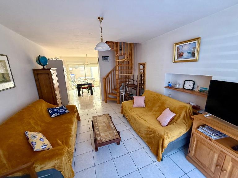 Maison T3 avec cour close, proche plage et commerces, quartier Arago, Les Sables-d'Olonne - FR-1-92-657 - Bed and Breakfast Les Sables-d'Olonne