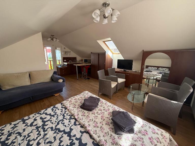 Antras namo aukštas, Palangoje - atskiras įėjimas - Ferienwohnung Palanga