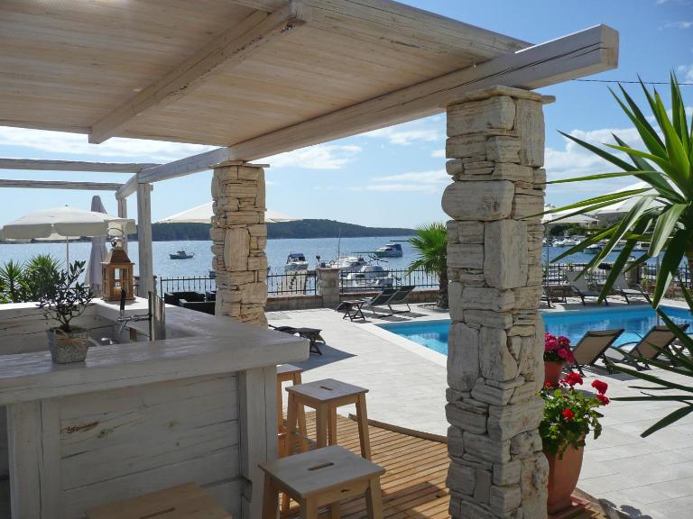 Apartments Villa Papalina 2 - B&B Rab