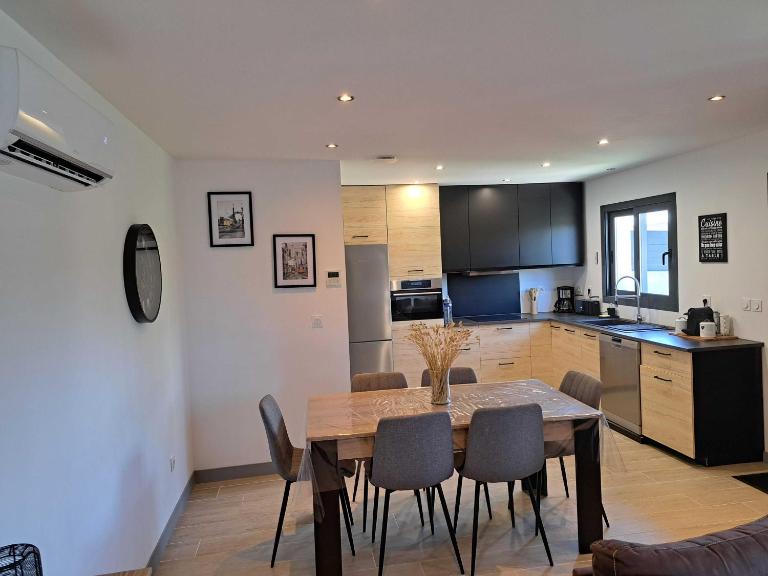 Pacific Green-80M2-Clime-2 big Suites-Parking privé 2 cars-Jardin-Confort - Chambres d'hôtes Chalifert