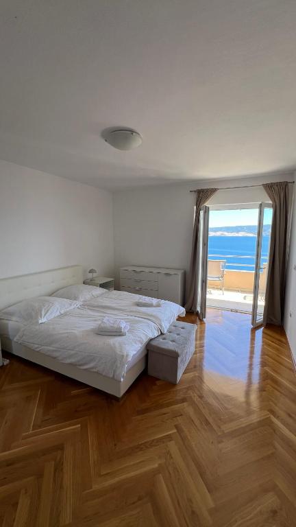 Panorama Apartment Jakov - Bed and Breakfast Omiš