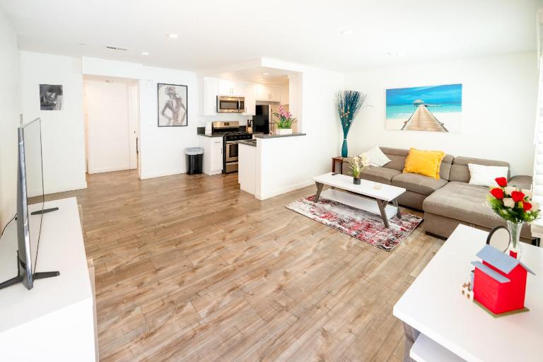 Cozy Stylish 1-Bedroom In Hollywood With Free Gated Parking - B&B Los Angeles