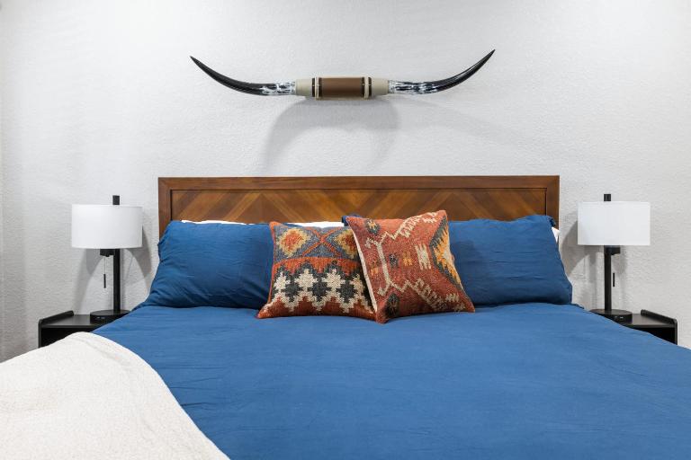 The Rae | Sequoia Motel RM 5 - B&B Three Rivers