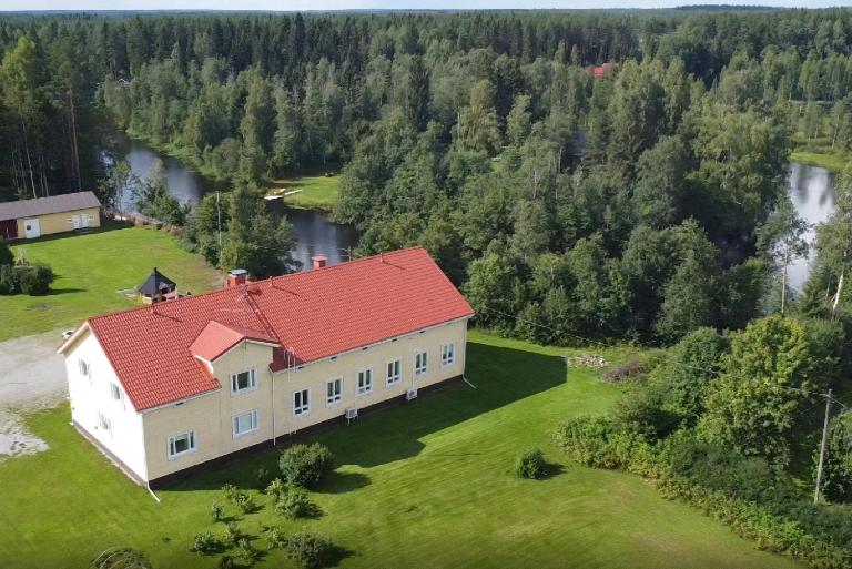 Sillanpään Kartano - B&B Veteli
