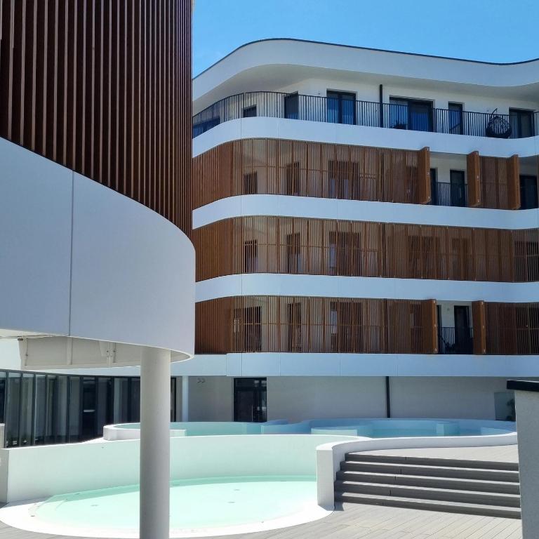 Baltic Waves Resort baseny bawialnia siłownia garaż w cenie - B&B Międzyzdroje
