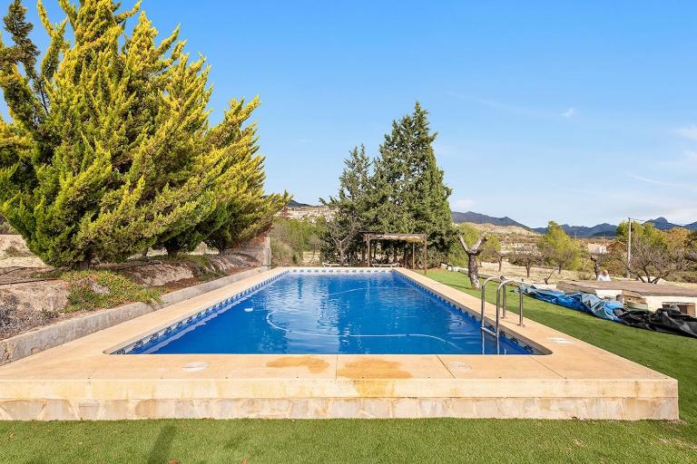 Villa Rancallosa con barbacoa, wifi y piscina privada - B&B Relleu
