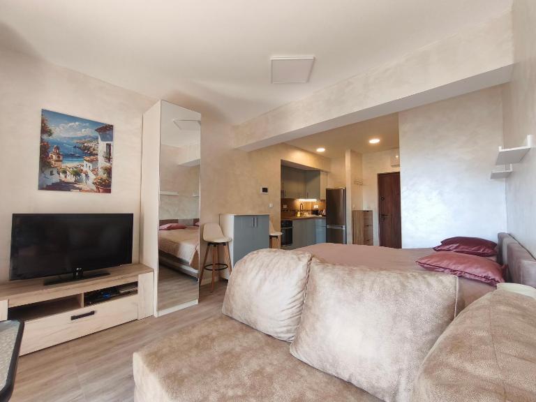Sea & Sand Apartment - Ferienwohnung Bar