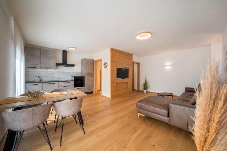 Apartment Julia I Villa Ehrenburg - B&B Merano