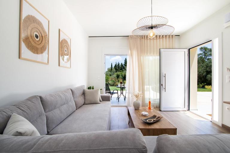 Venetis Family House - B&B Govino