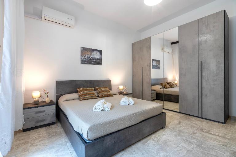 Sandlight - Appartamento vicino alle spiagge, 6 posti letto - B&B Alghero