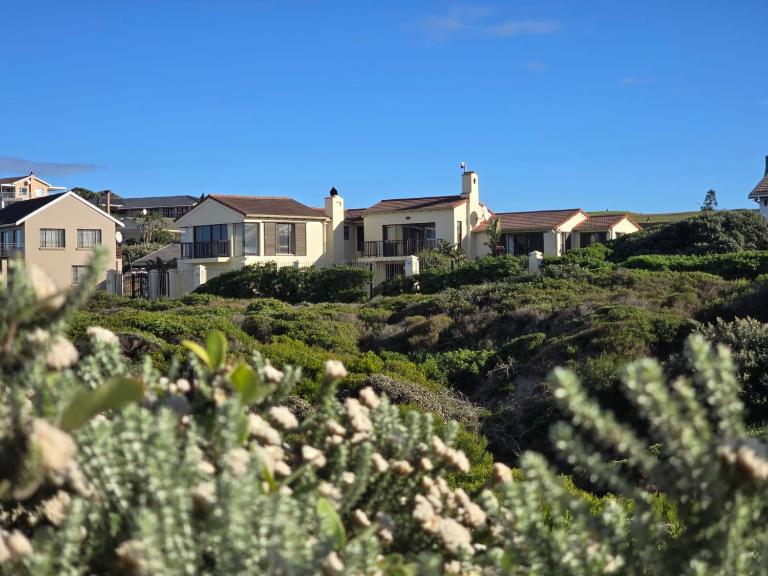 Ocean Mooring Beach Apartments - Chambres d'hôtes Port Alfred