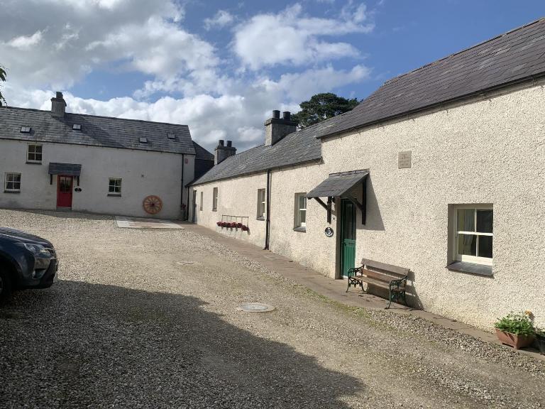 Shepherd's Nook, Magheramore Courtyard - Chambres d'hôtes Dungiven