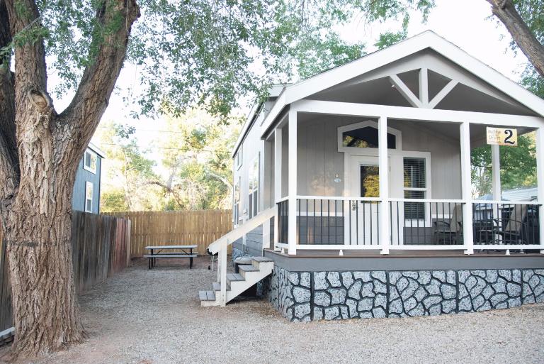 Mill Creek Falls Cabin #02 - Bed and Breakfast Moab