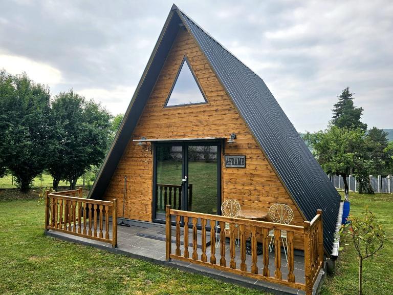 Villa India A-Frame - Chambres d'hôtes Ledenik
