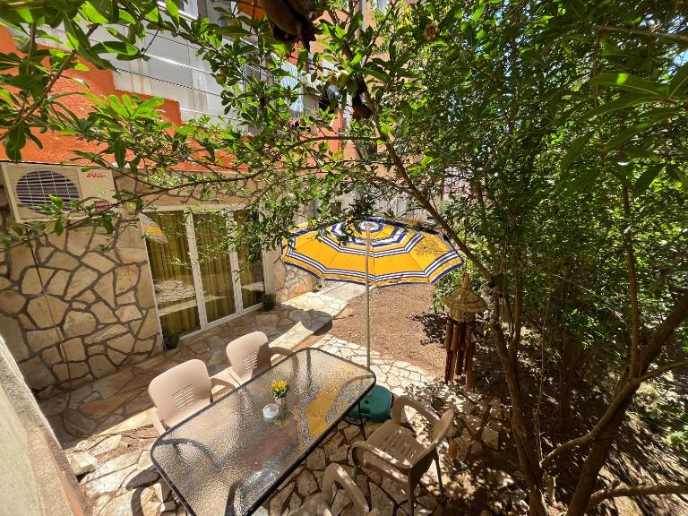 Apartment Sara - B&B Petrovac na Moru