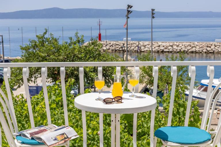 Apartments Amfora 2 - B&B Podgora