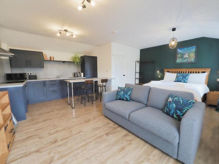 Loxley's Lodge at Edwinstowe - B&B Edwinstowe