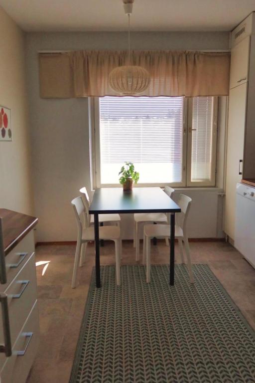 Apartment Vanhatie, 3mh - Chambres d'hôtes Pyhäjoki