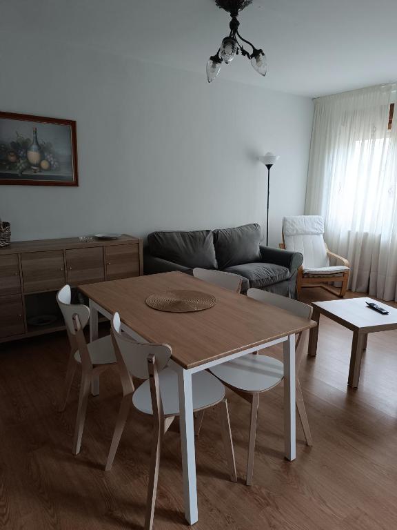 Casa Montse-Izquierda - B&B Colombres