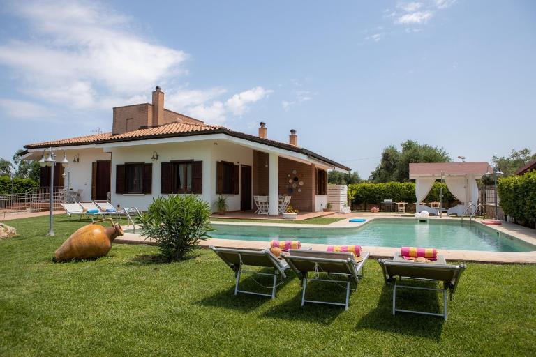 Villa Ellea - B&B San Michele Salentino