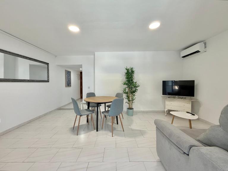 LaFrenchTouch - Acogedor apartamento en el puerto - Bed and Breakfast Fuengirola