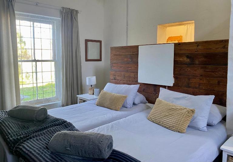 Little Rock Mountain Cottage - B&B Somerset East