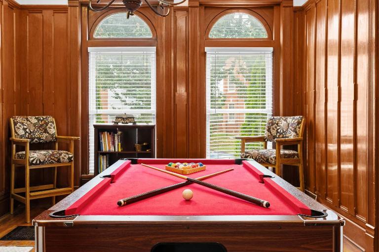 Historic 3-BR Downtown Bourbon Getaway - Ferienwohnung Louisville