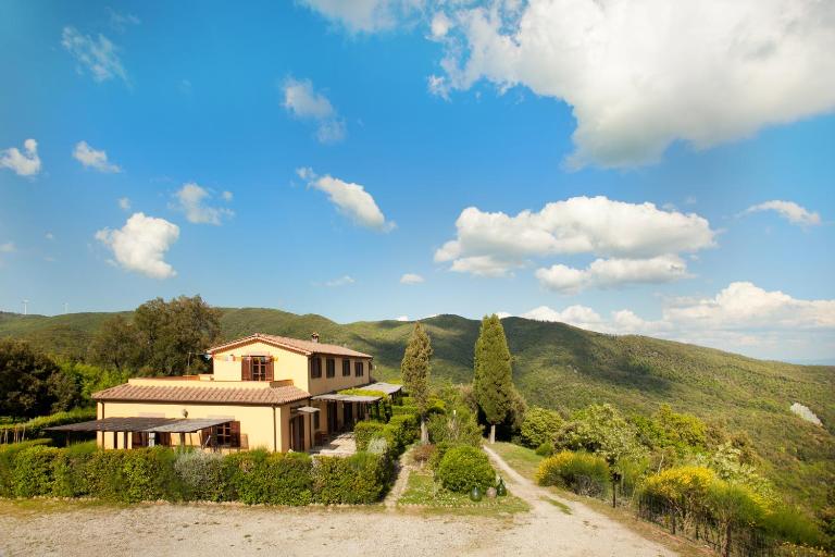 Casale Pundarika - B&B Riparbella