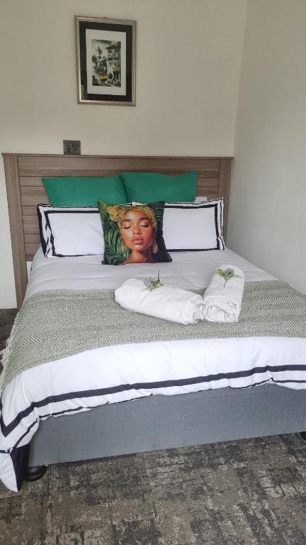 Studio apartment, water backup, 12 min from OR Tambo - B&B Germiston