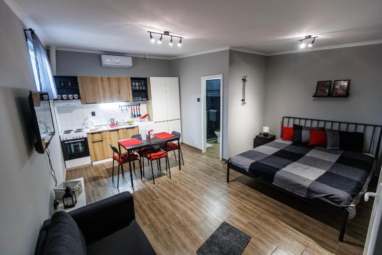 Apartman83 - Ferienwohnung Subotica