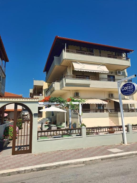 Corali Hotel - B&B Sarti