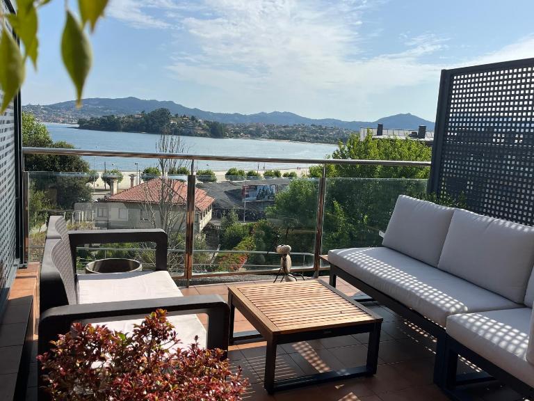 Apartamento en Baiona con vistas, terraza y garaje - B&B Baiona