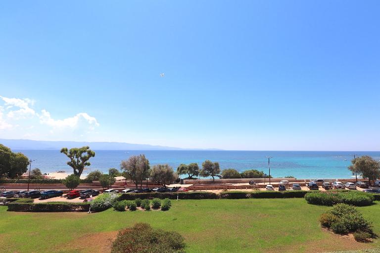 ARIA MARINA Duplex vue MER Route des Sanguinaires, Plage à 50M, parking gratuit, 4 pers - B&B Ajaccio