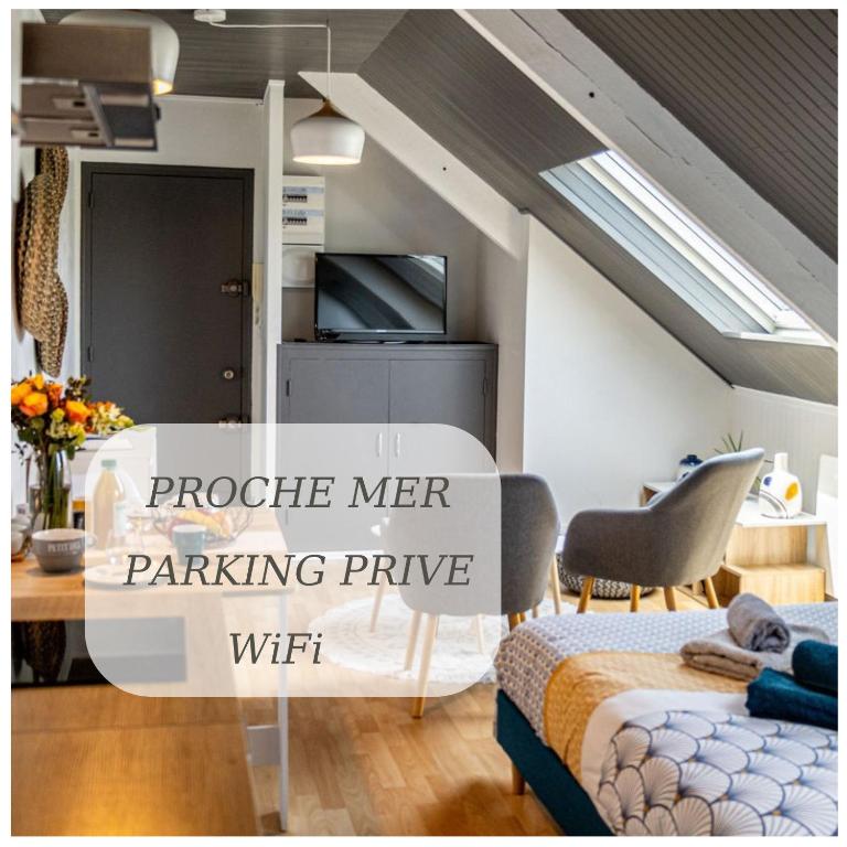 Agréable cocon sous les toits - Parking - WiFi - B&B Pléneuf-Val-André