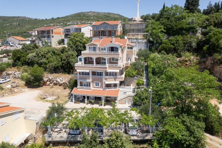 Apartmani Bonaca Neum - Bed and Breakfast Neum