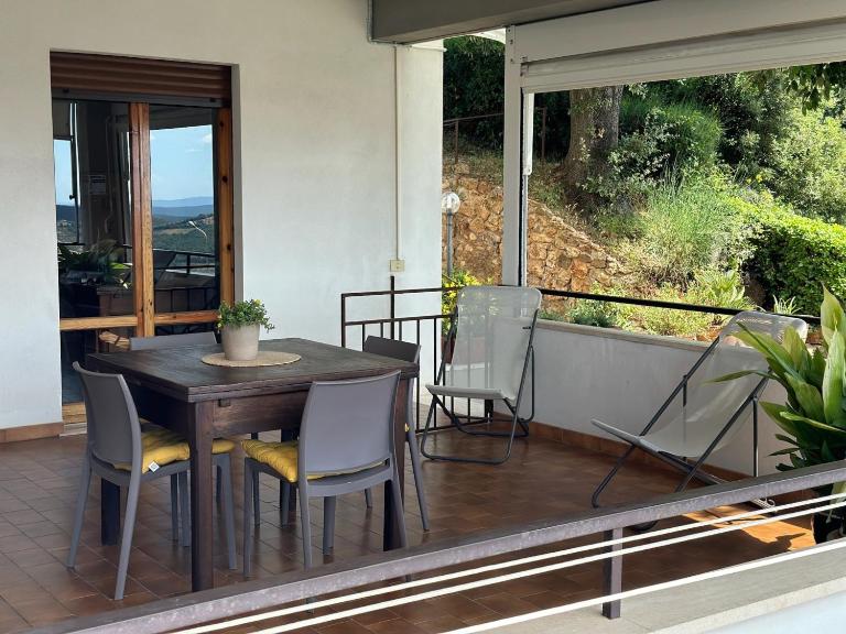 Dolce Vita Massa Marittima - Terrasse Parkplatz Bikegarage - Ferienwohnung Massa Marittima