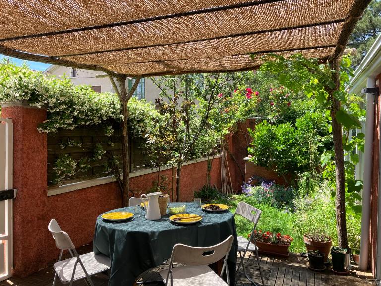 Maison Valence petit jardin - B&B Valence