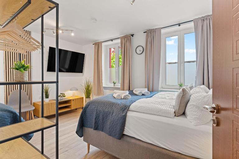 WINETIME - Apartment Edenkoben - für bis zu 3 Personen - gemütlich an der südlichen Weinstraße zwischen Landau und Neustadt - nähe Villa Ludwigshöhe - Rietburg - Bed and Breakfast Edenkoben