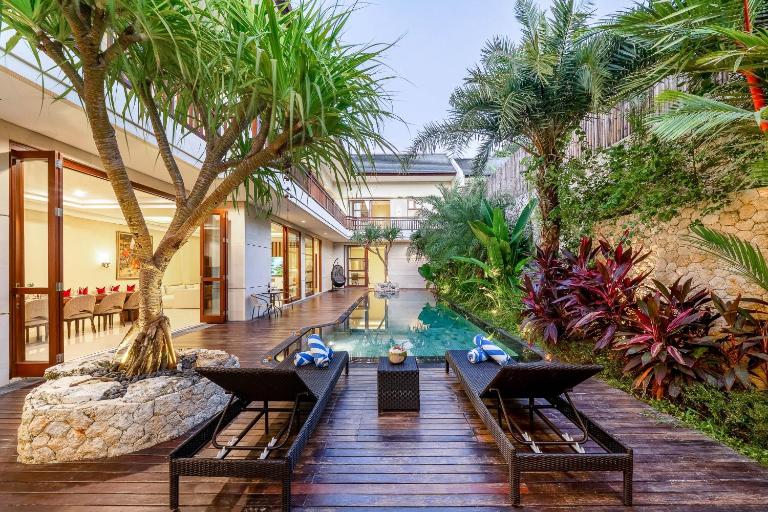 Villa Ellyne Canggu by Nagisa Bali - B&B Canggu