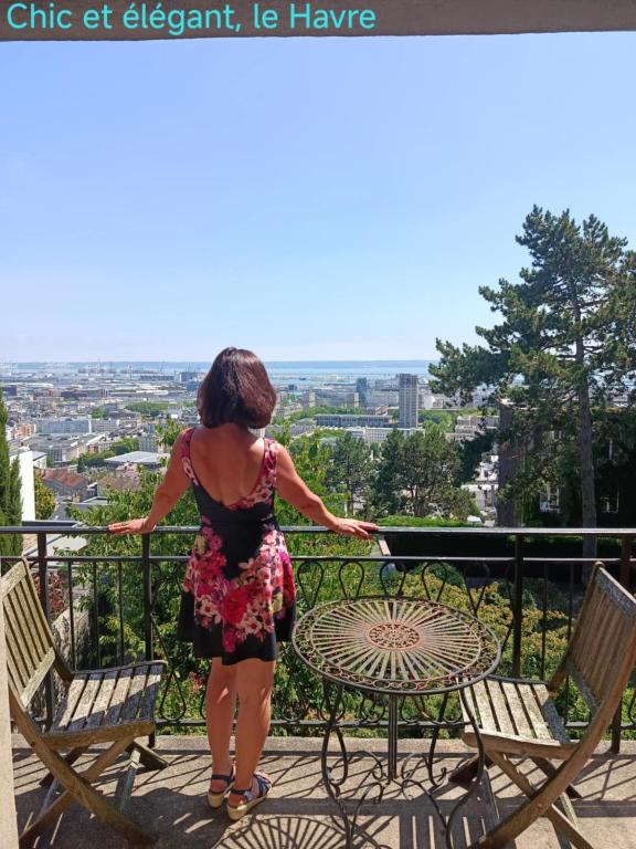 Vue imprenable mer, appartement spacieux et chic, capacité 2 personnes ou famille 3 personnes,1 chambre, baignoire, quartier calme Le Havre - B&B El Havre