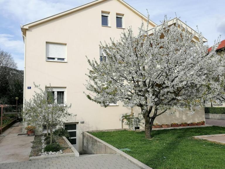 Cherry 2 - B&B Ljubuški