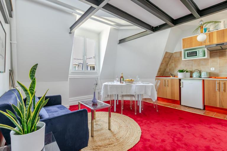 Duplex lumineux avec vue Tour Eiffel - Paris 7e - B&B Paris