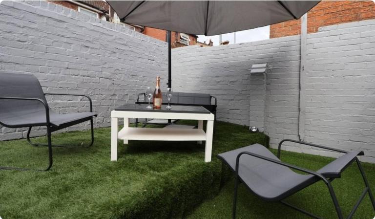 Anfield Stadium House - Free Parking - B&B Liverpool