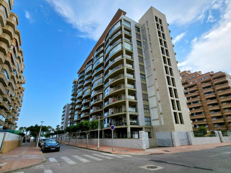 Elegante Apartamento con Terraza, Piscina, Garaje, Playa - Ferienwohnung Oropesa del Mar