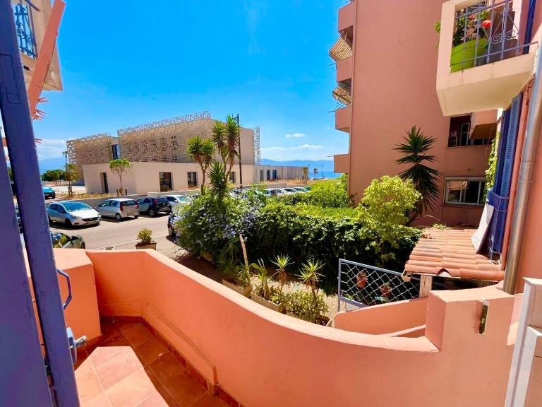 Casamea- Famille, Plage 2 min - B&B Ajaccio