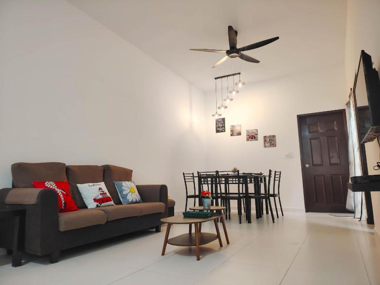 Samudera Seri Manjung Residences by Manhattan Group - Chambres d'hôtes Kampung Pundut