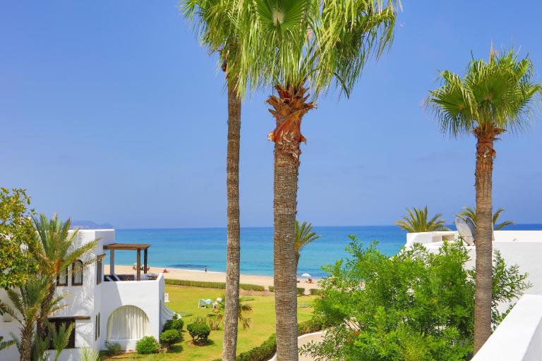 VILLA avec Rooftop Bahia Smir bord de mer - Ferienwohnung Fnidek